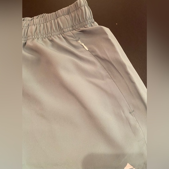 Body Aware Men’s 5” Woven Gym Shorts Green Size Medium - Running, Active, Gym - Picture 13 of 15